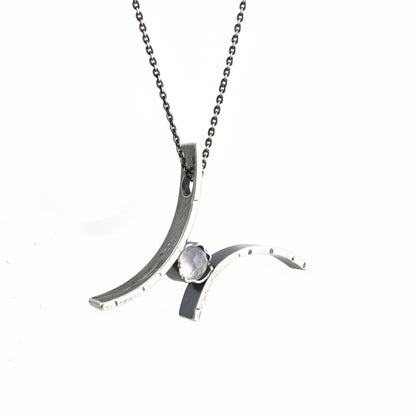 Horizontal Balance Necklace